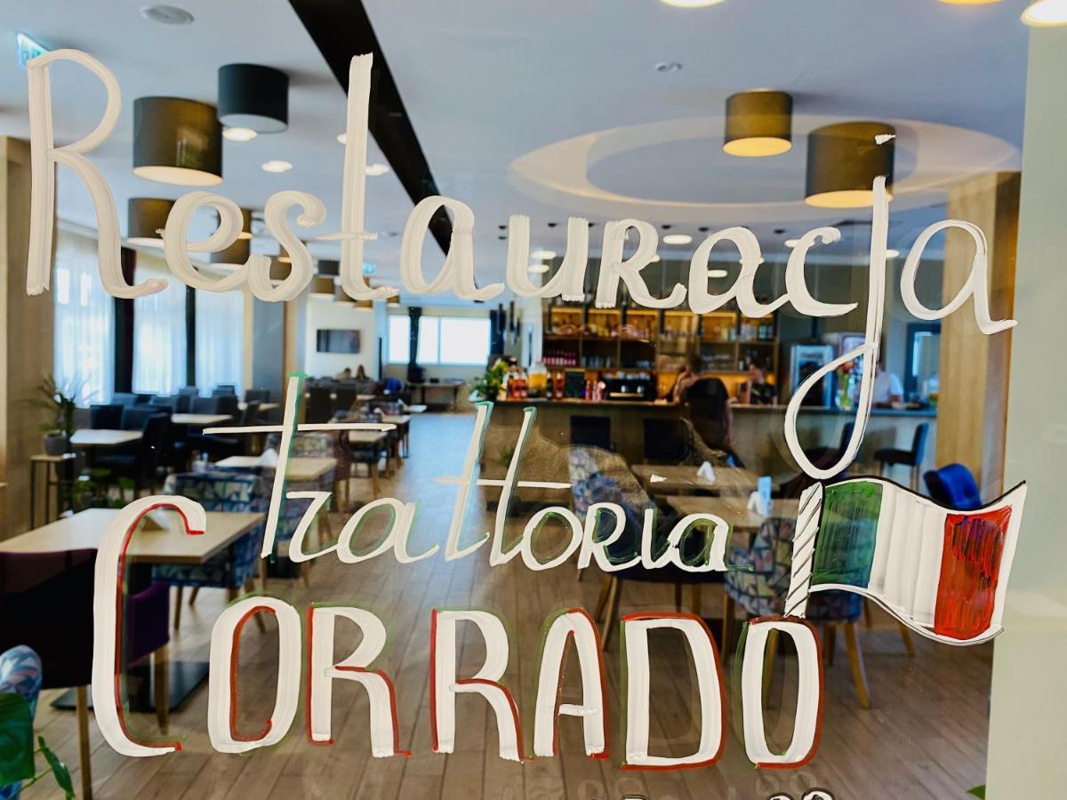 Hotel Conrad Comfort Cracovia Exterior foto